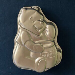 Disney Winnie The Pooh Cake Pan 14” x 9”